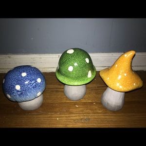 MUSHROOM DECORATION (3pack for 70$ or ONE FOR 35$